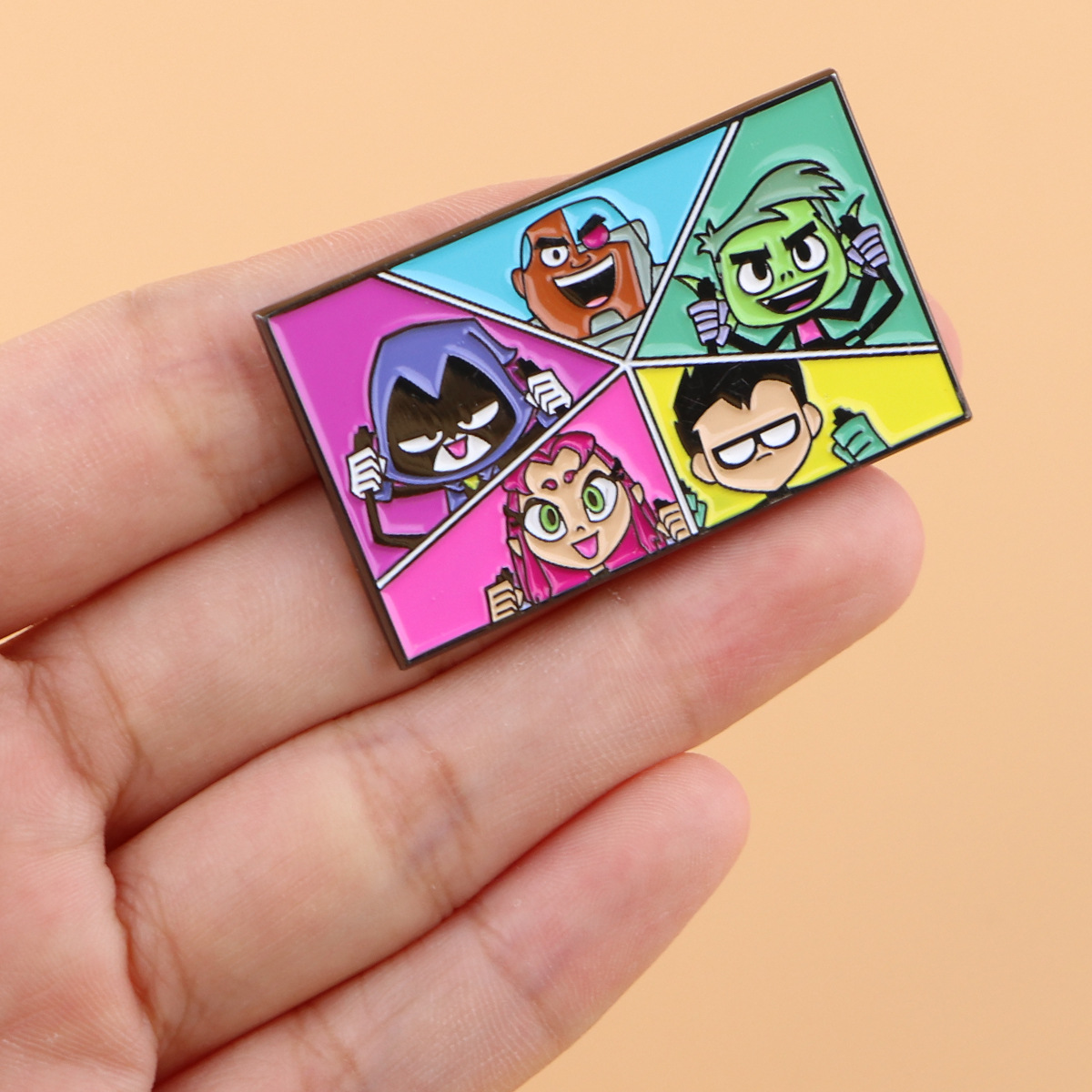 Tuxedo Lapel Pin - Yeni Genç Kahramanlar Takımı Emaye Rozet